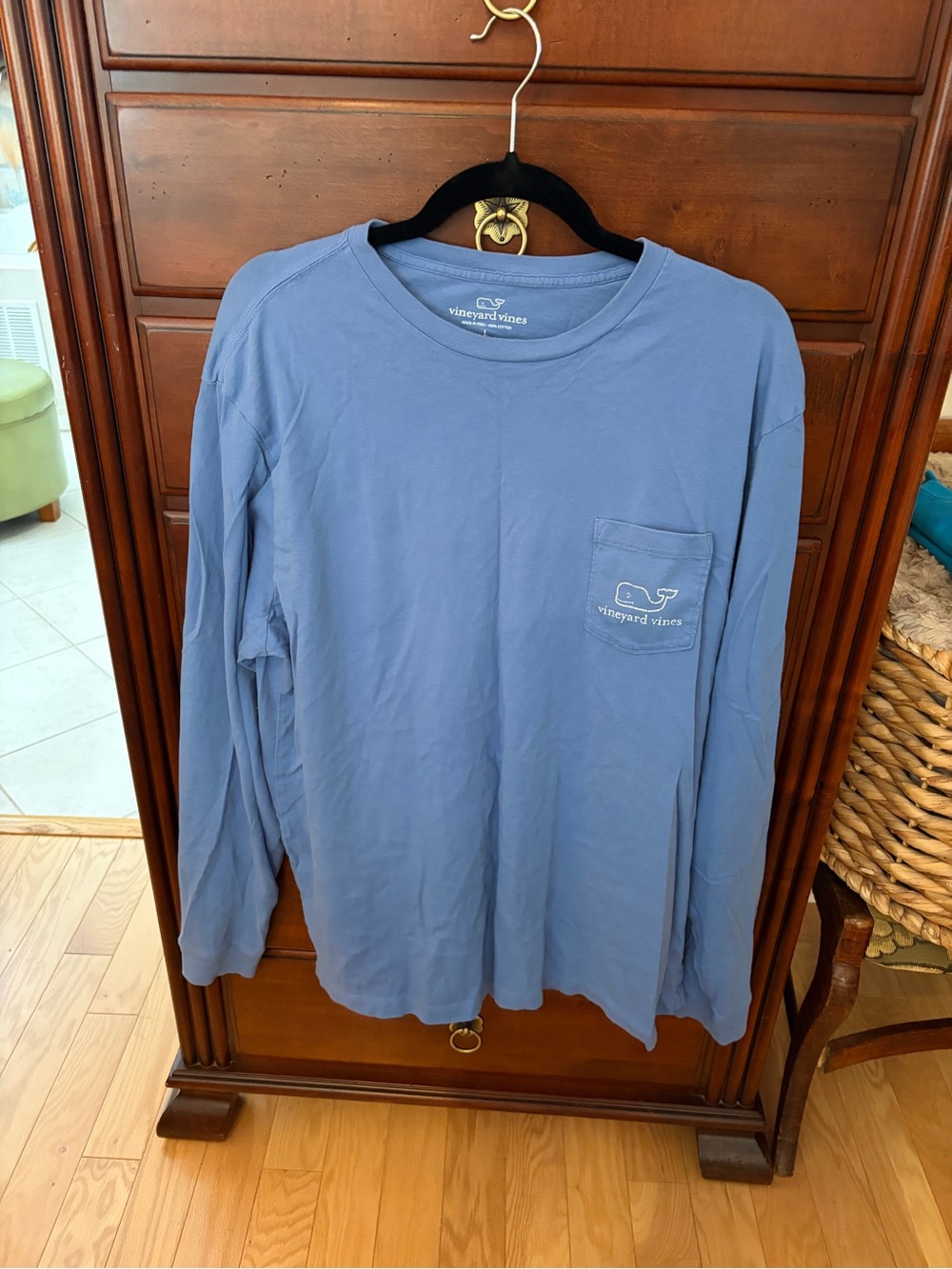 Vineyard Vines Men's Long-Sleeve Pocket Tee in Periwinkle Blue size L